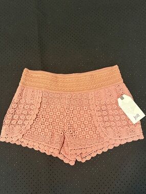 NWT Medium Jolt Blush Crochet Lace Shorts Summer